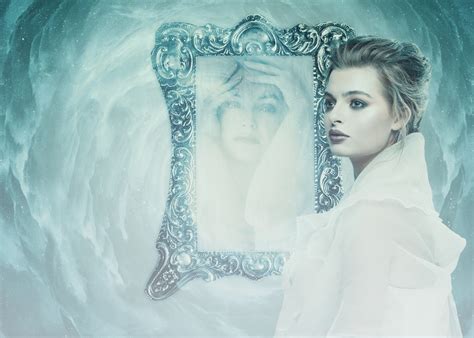 The Spellbinding Nature of Enchanted Mirrors in Linda Chapman's Universe.